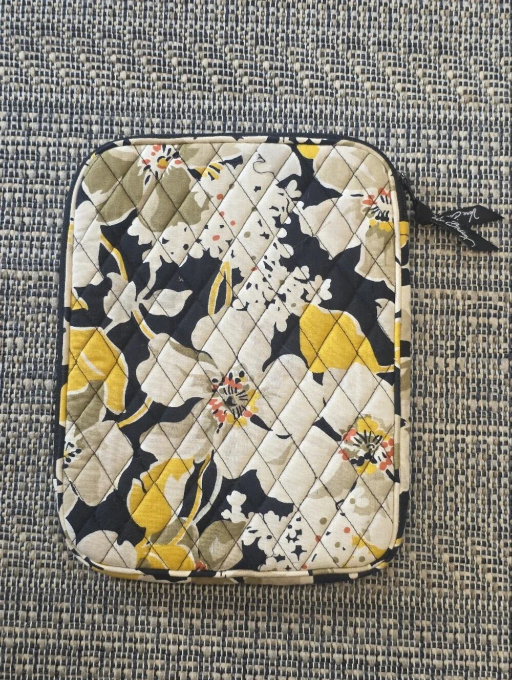 Vera Bradley Dogwood Print Cushioned Ipad Notebook Case Yellow Black Floral